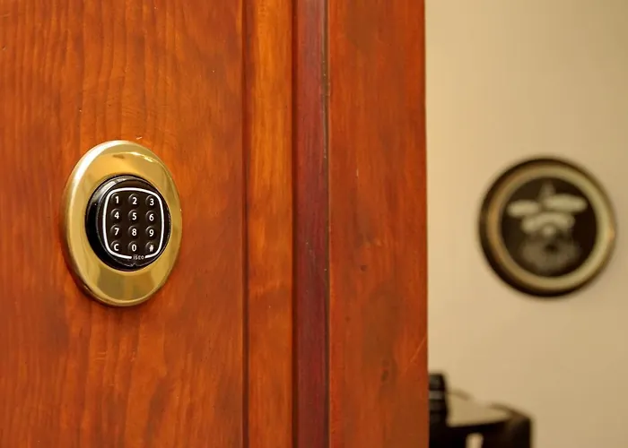 ベッド・アンド・ブレックファスト Victory 4*