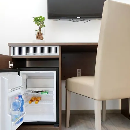 住宿加早餐酒店 Victory 4*